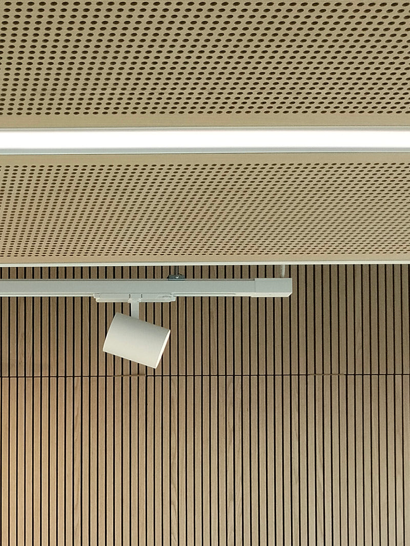 MUTE Wood