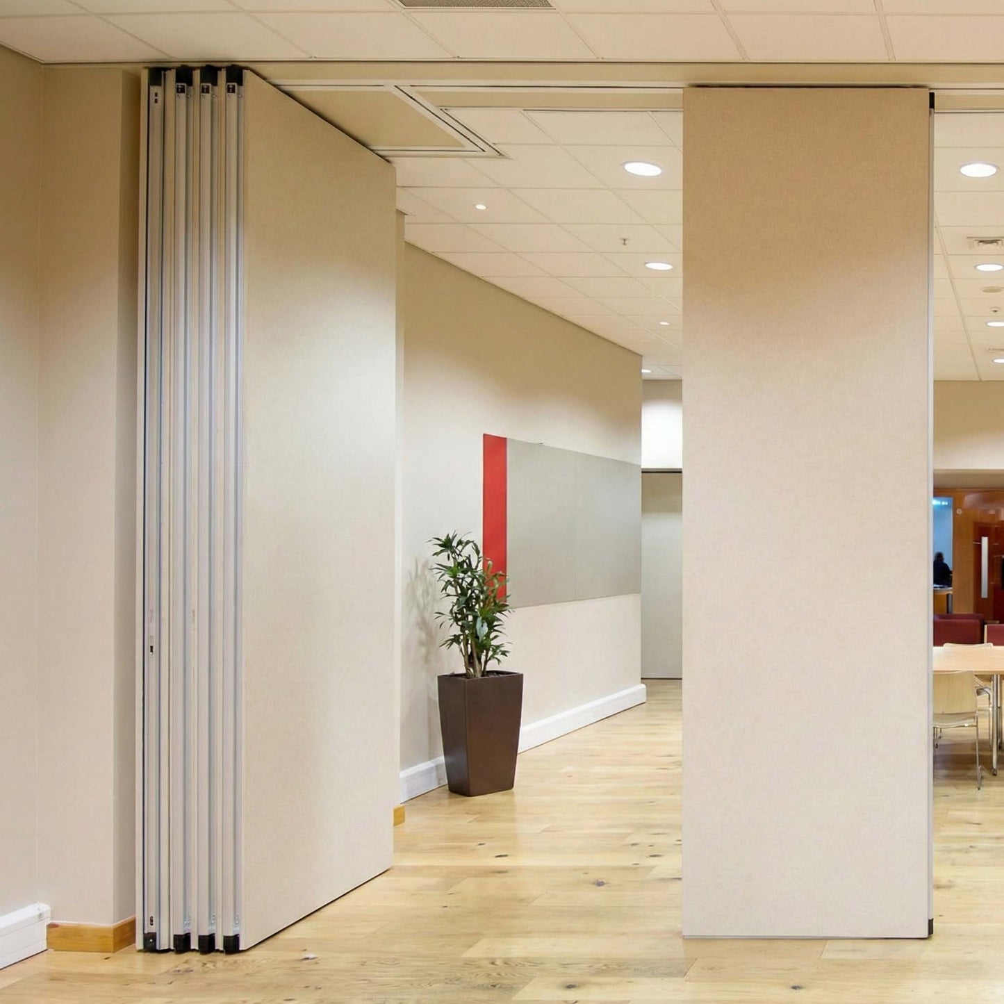 Mute Foldable Partition