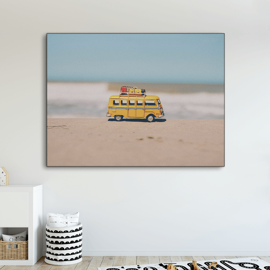 Yellow bus : One