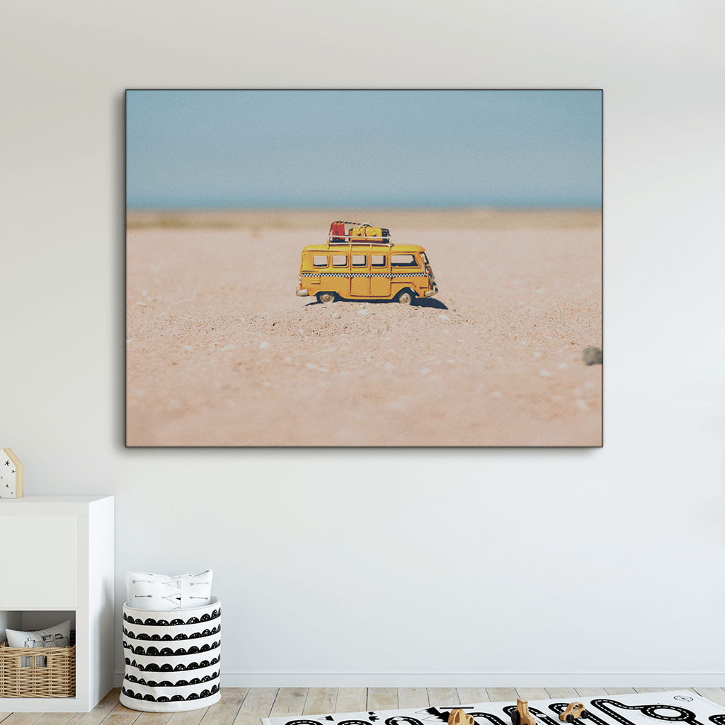Yellow bus : Three