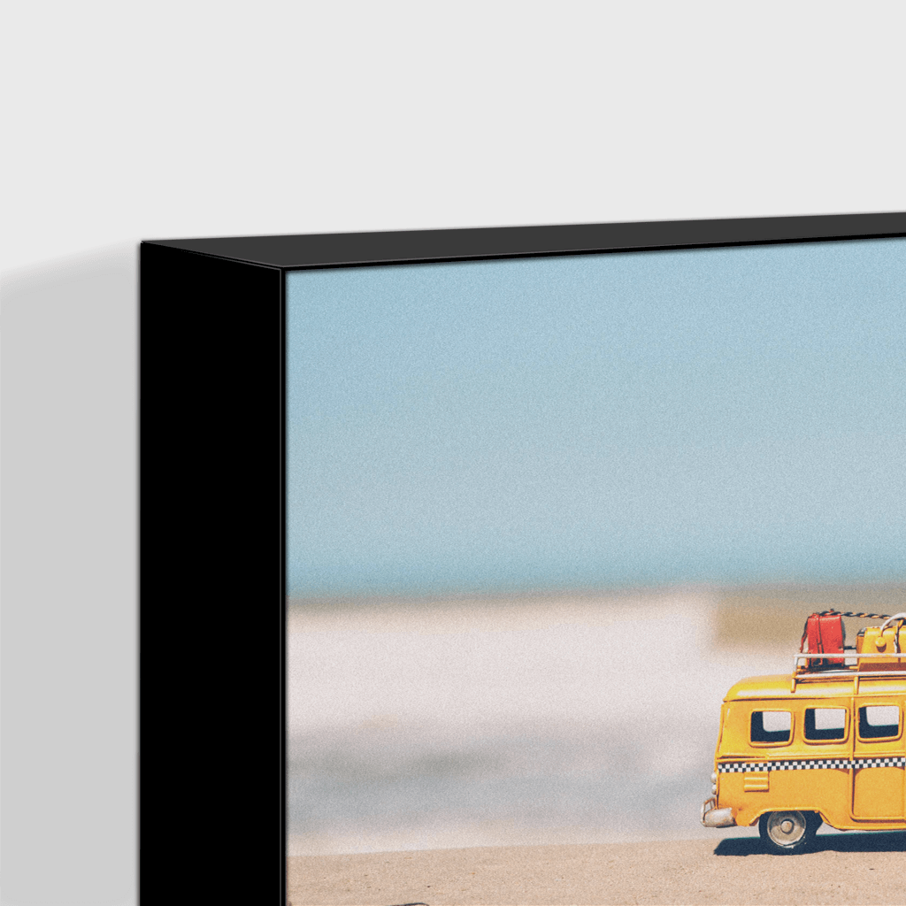 Yellow bus : One