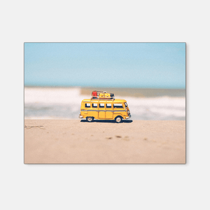 Yellow bus : One